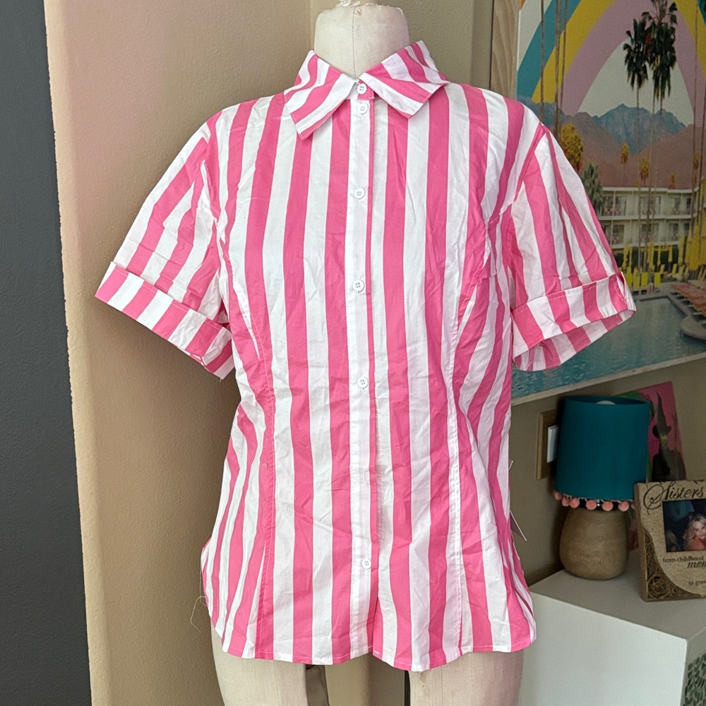 Unique Vintage Top NWT
